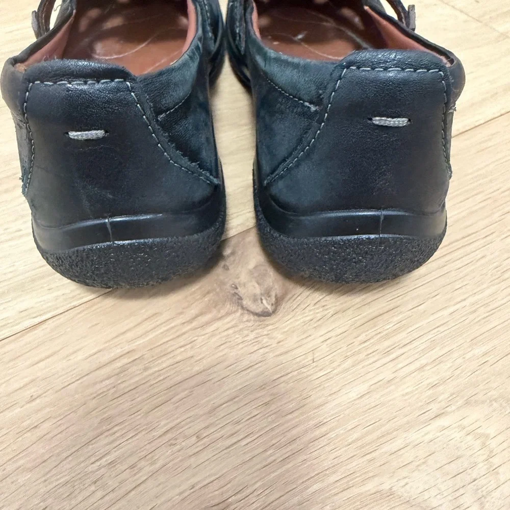 Hotter Black Leather Flats with Cutout Design UK 5 = US 7